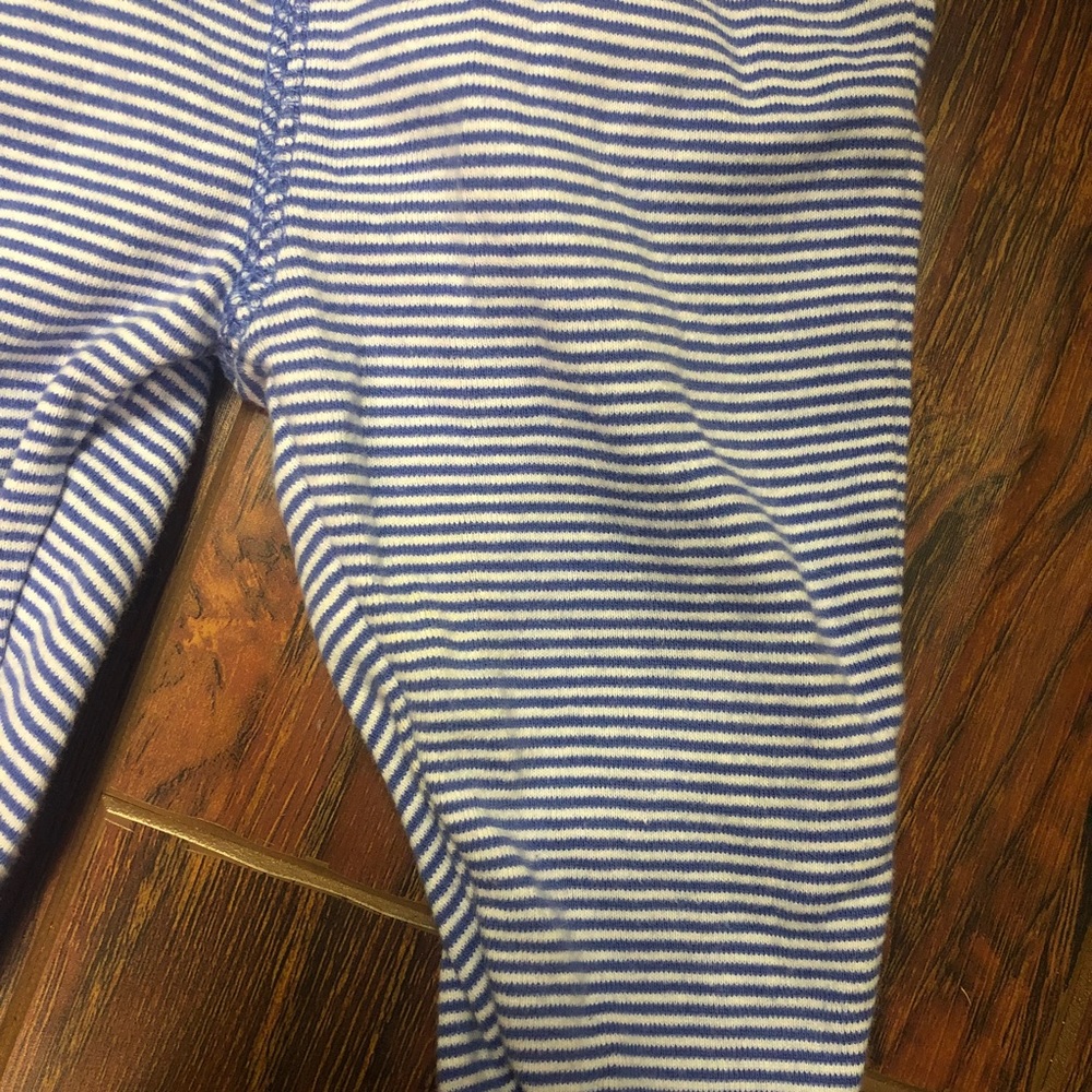 Carters Outfit - Picture 3 of 3